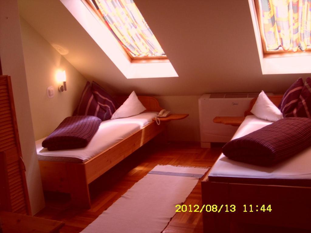 Hotel Korona Szallo Nagykanizsa Zimmer foto