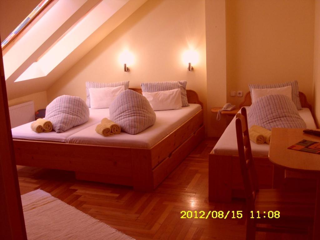 Hotel Korona Szallo Nagykanizsa Zimmer foto